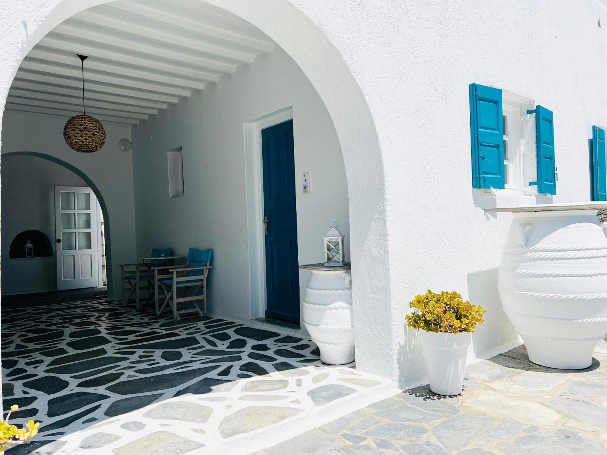 Cyclades Blue Ornos (Mykonos)