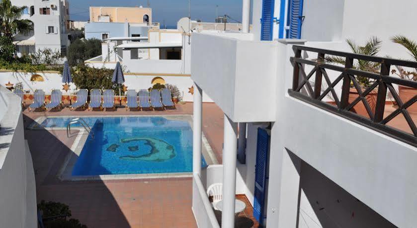 Cyclades Blue Aparthotel 3*